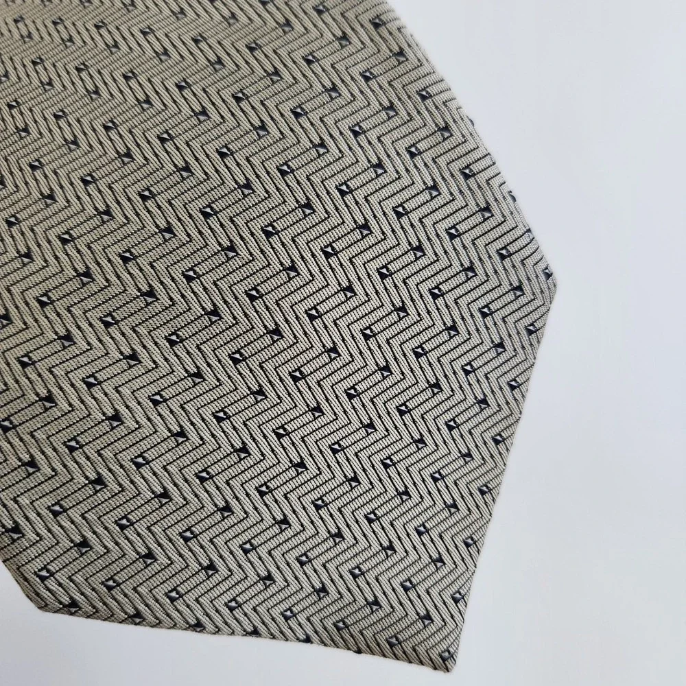 Vito Rofolo Italy Men's Silk Tie Geometric‎ Chevron 58